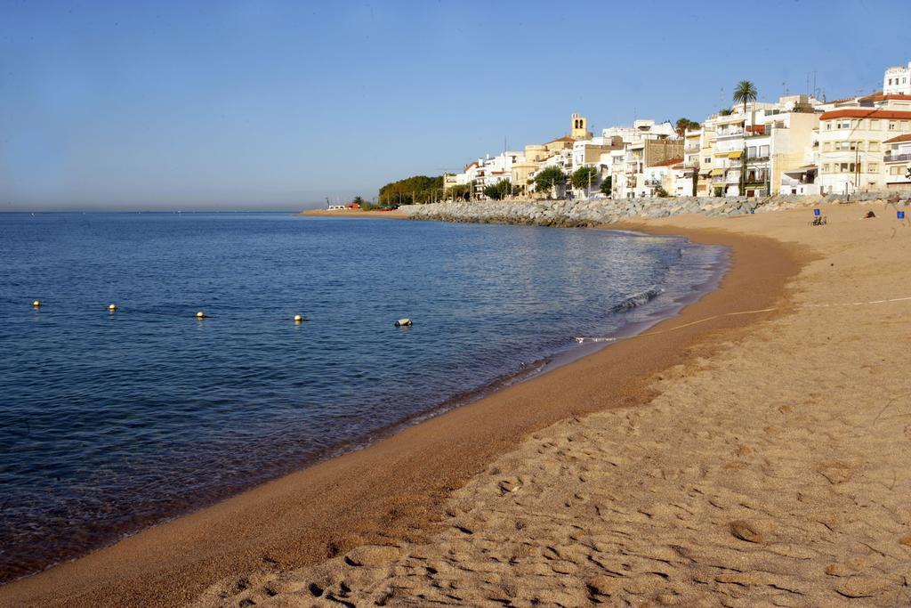 Apartment Beach Front Canet Canet De Mar Zewnętrze zdjęcie